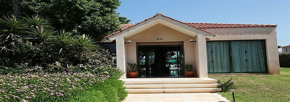 Mandalena Hotel Apartments Protaras