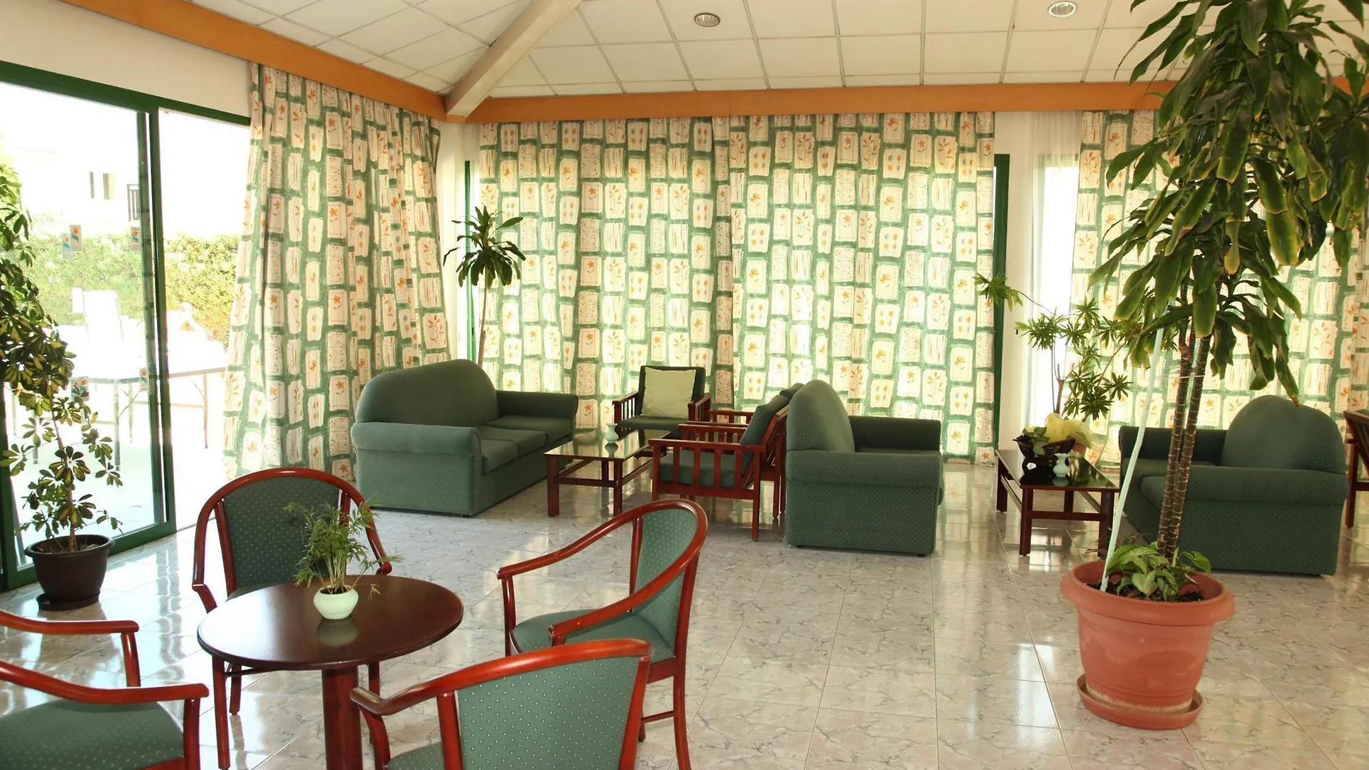 Mandalena Hotel Apartments Protaras