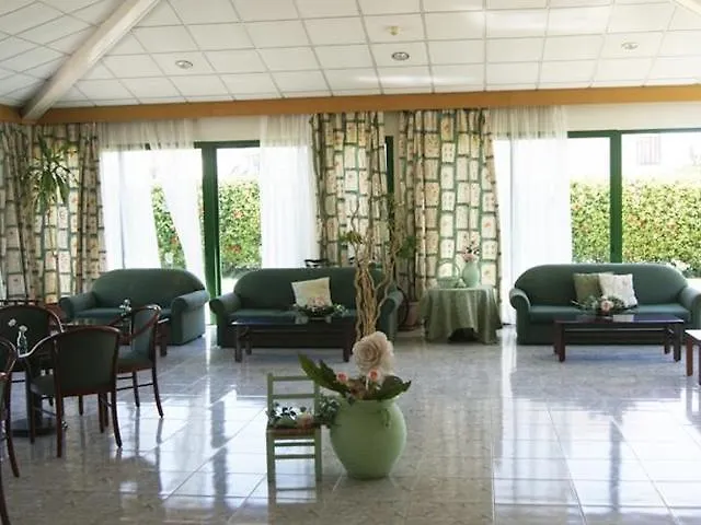 Mandalena Hotel Apartments Protaras 3*,