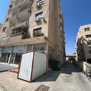 Hostel Tower Court Larnaca