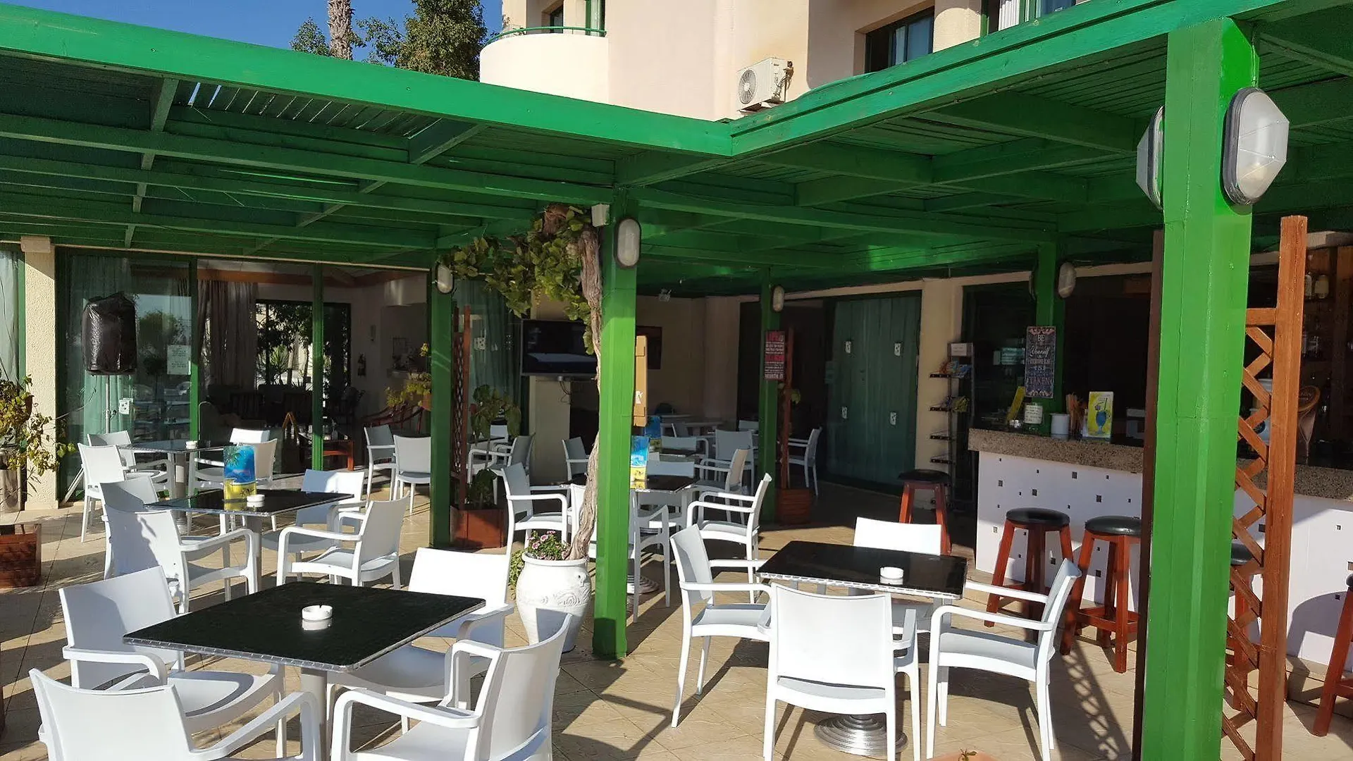 Mandalena Hotel Apartments Protaras
